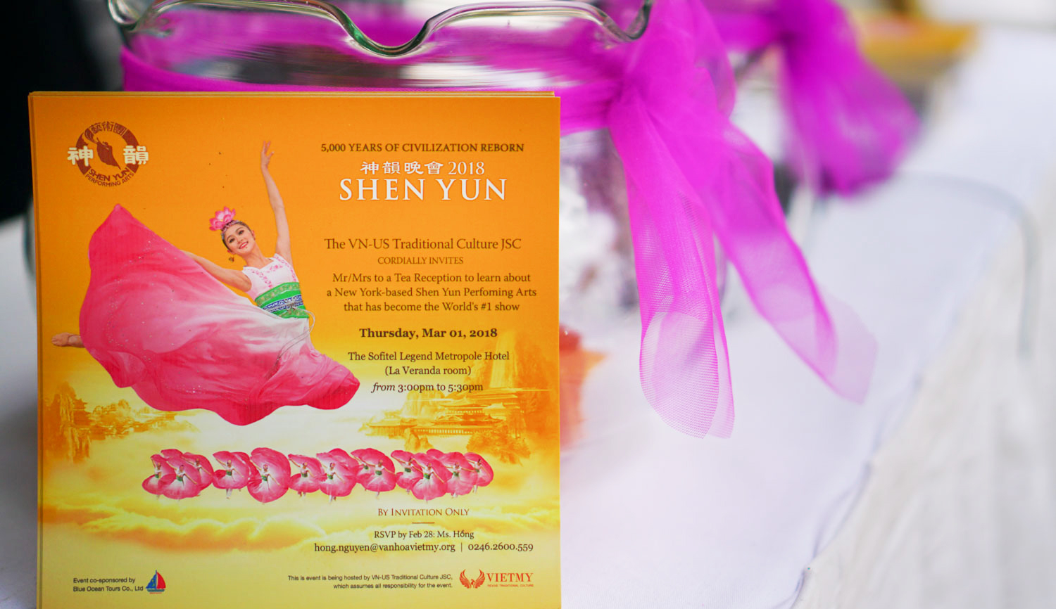 Shen Yun Performing Arts introduction tea party